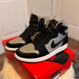 Nike Air Jordan 1 Retro Black and Gray Pony Women’s size 7.5 EUC